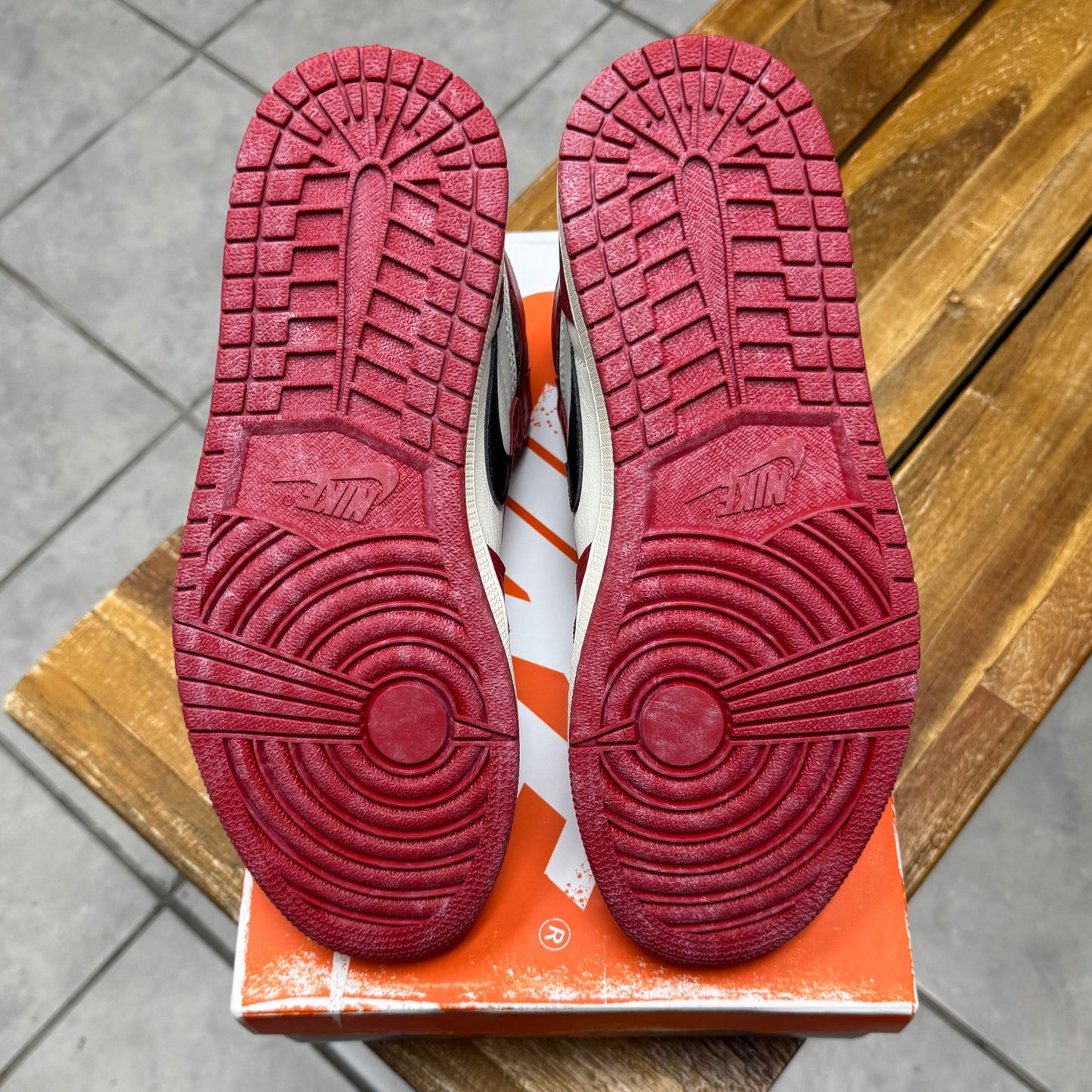 Jordan 1 High OG Lost & Found