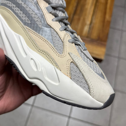 Yeezy 700 V2 Cream (Worn)