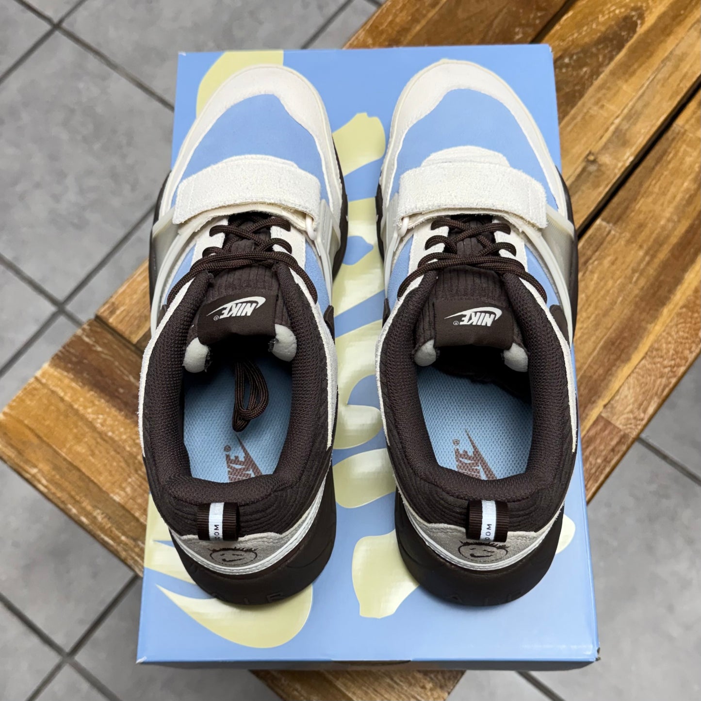 Zoom Field Jaxx x Travis Scott ‘Leche Blue’ (Worn)