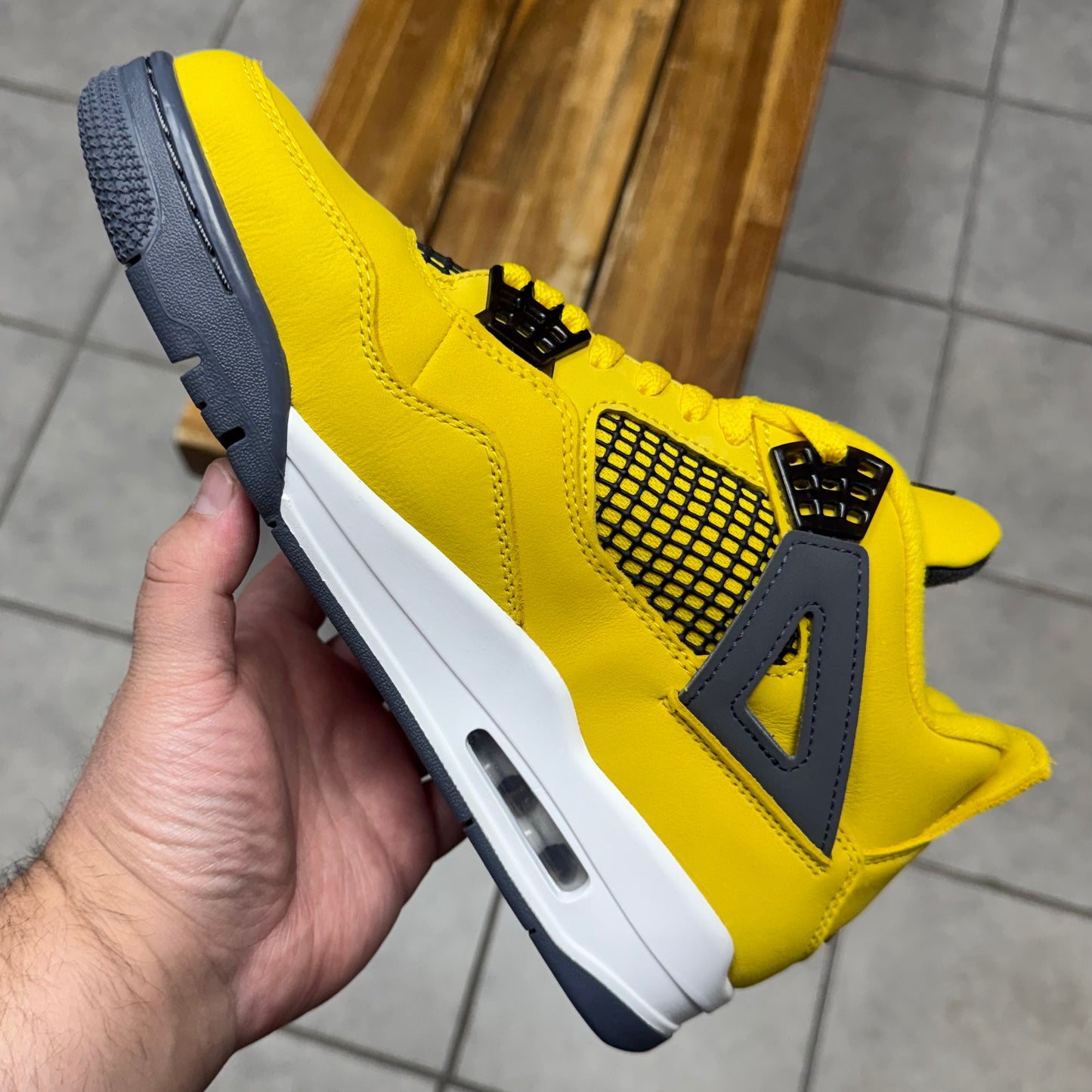 Jordan 4 Lightning (Worn)