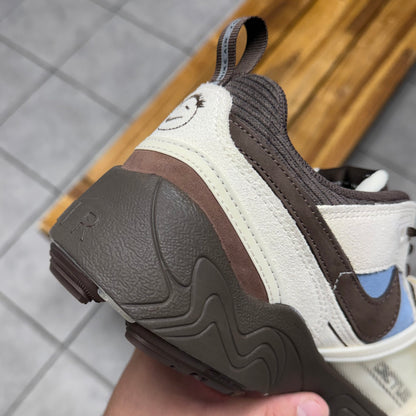 Zoom Field Jaxx x Travis Scott ‘Leche Blue’ (Worn)