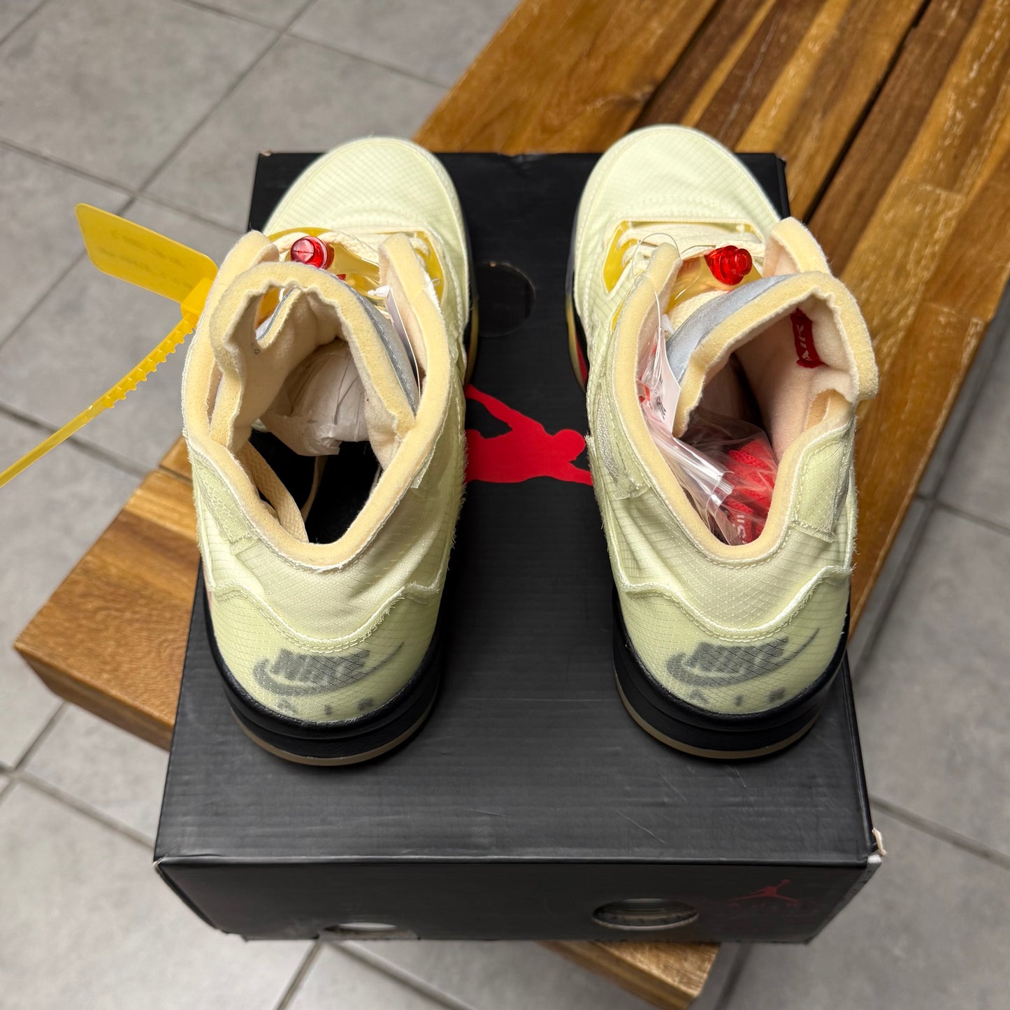 Jordan 5 x Off-White ‘Sail’
