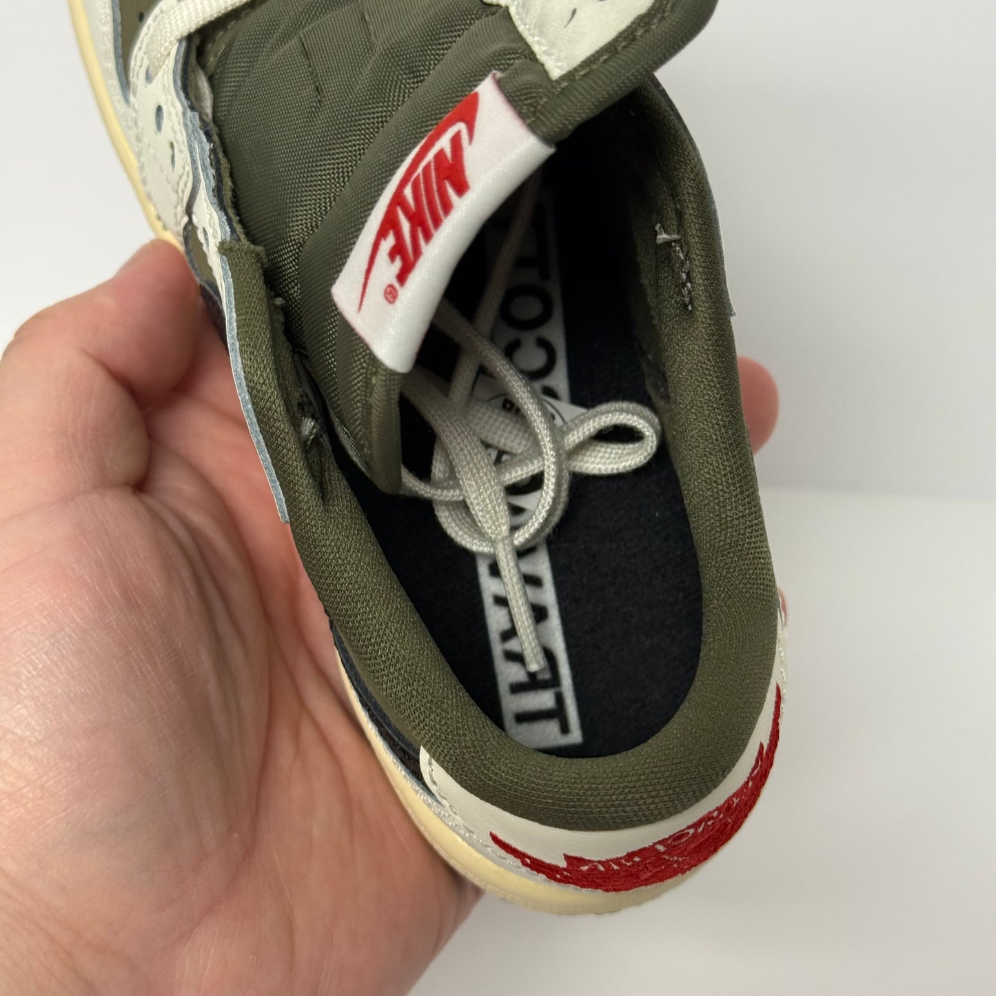Jordan 1 Low OG x Travis Scott ‘Medium Olive’