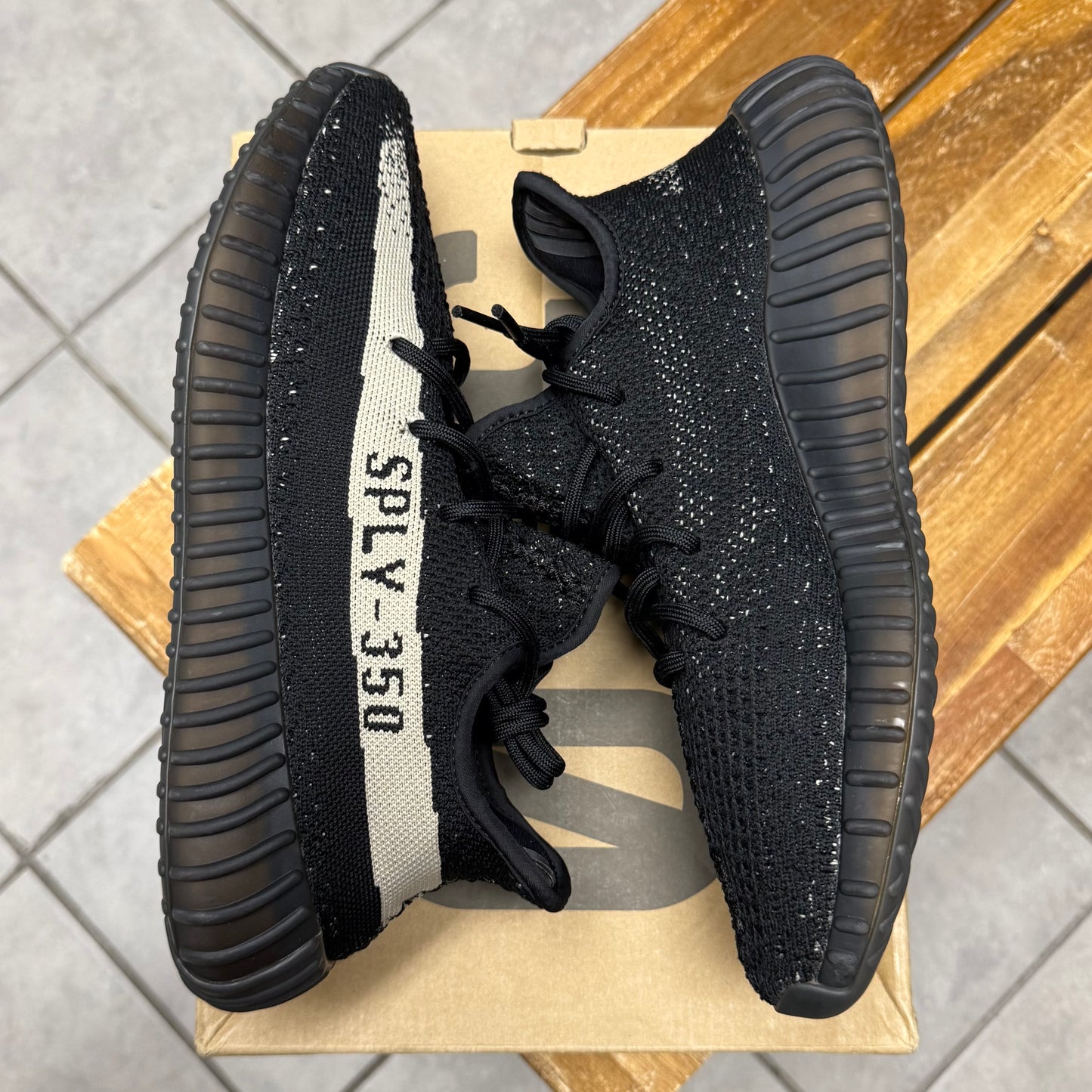 Yeezy 350 V2 Oreo (Worn)
