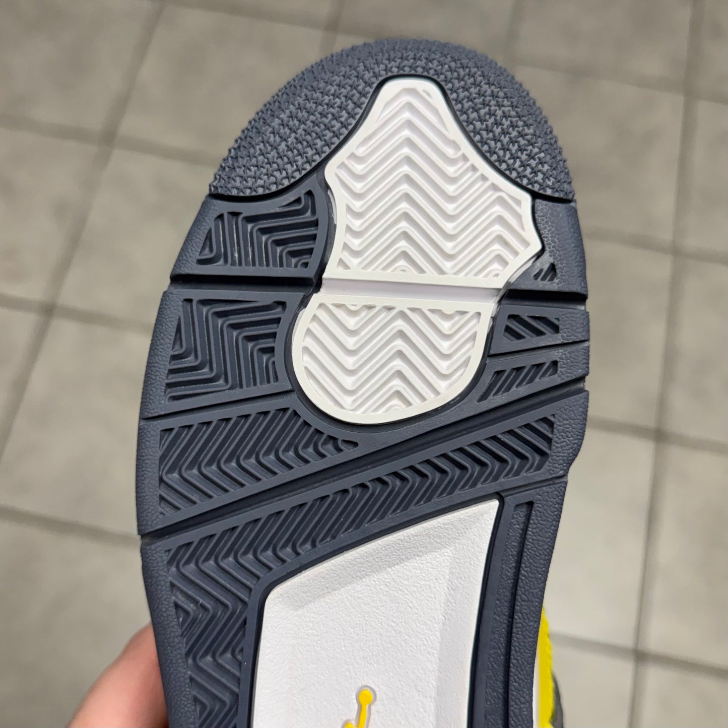 Jordan 4 Lightning 2021 (Worn)