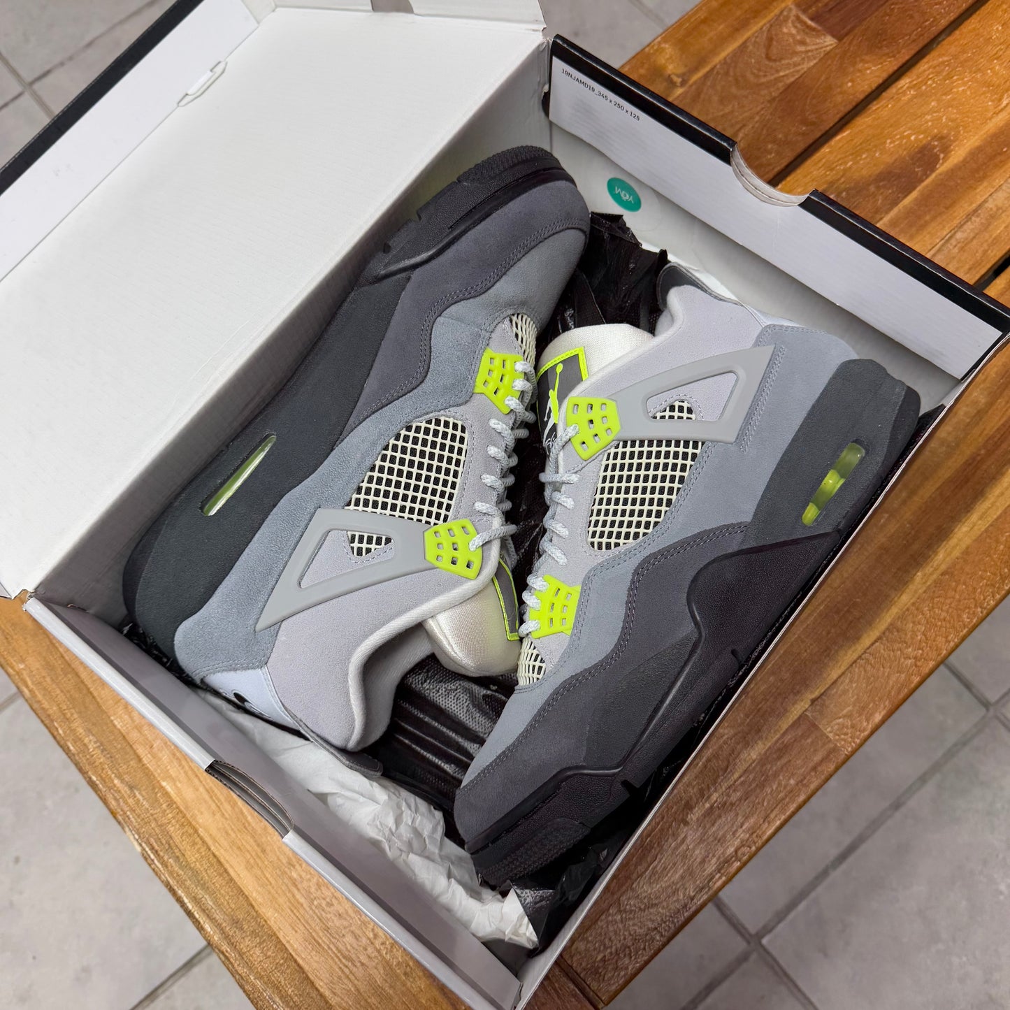 Jordan 4 Neon 95 (Worn)