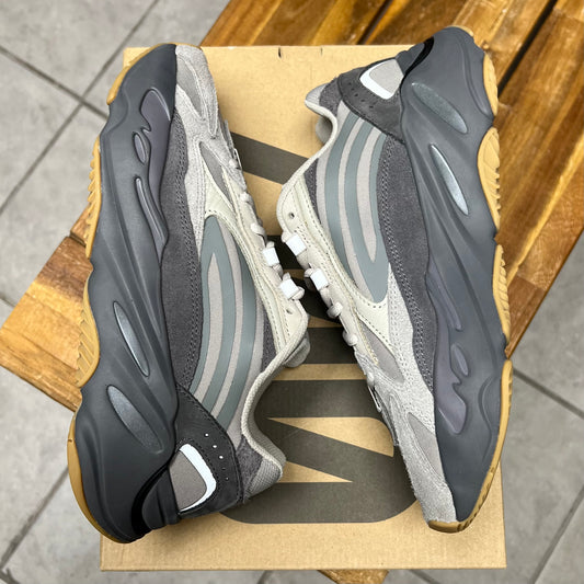 Yeezy Boost 700 V2 Tephra (Worn)