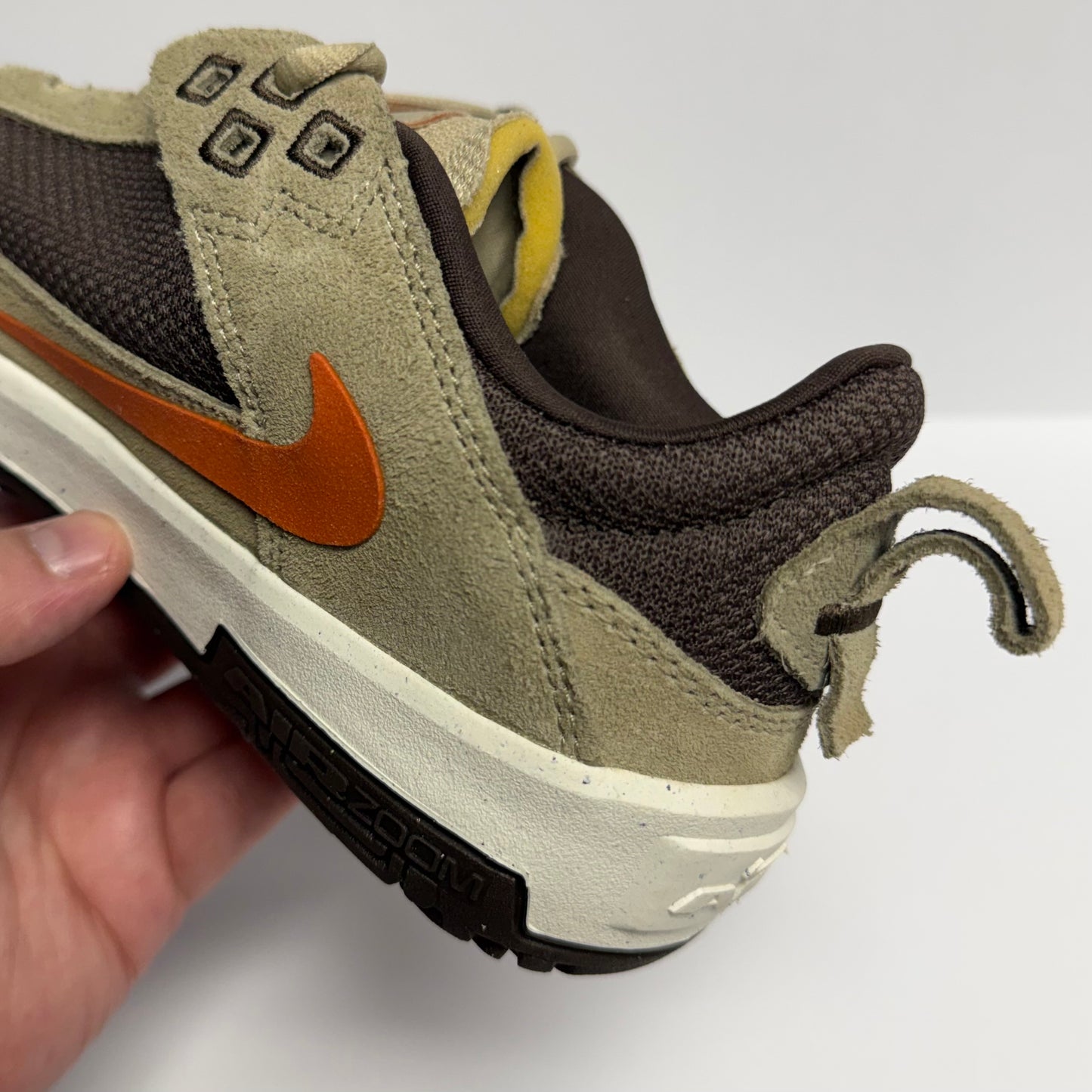 Nike SB Day One Desert Khaki Campfire Orange