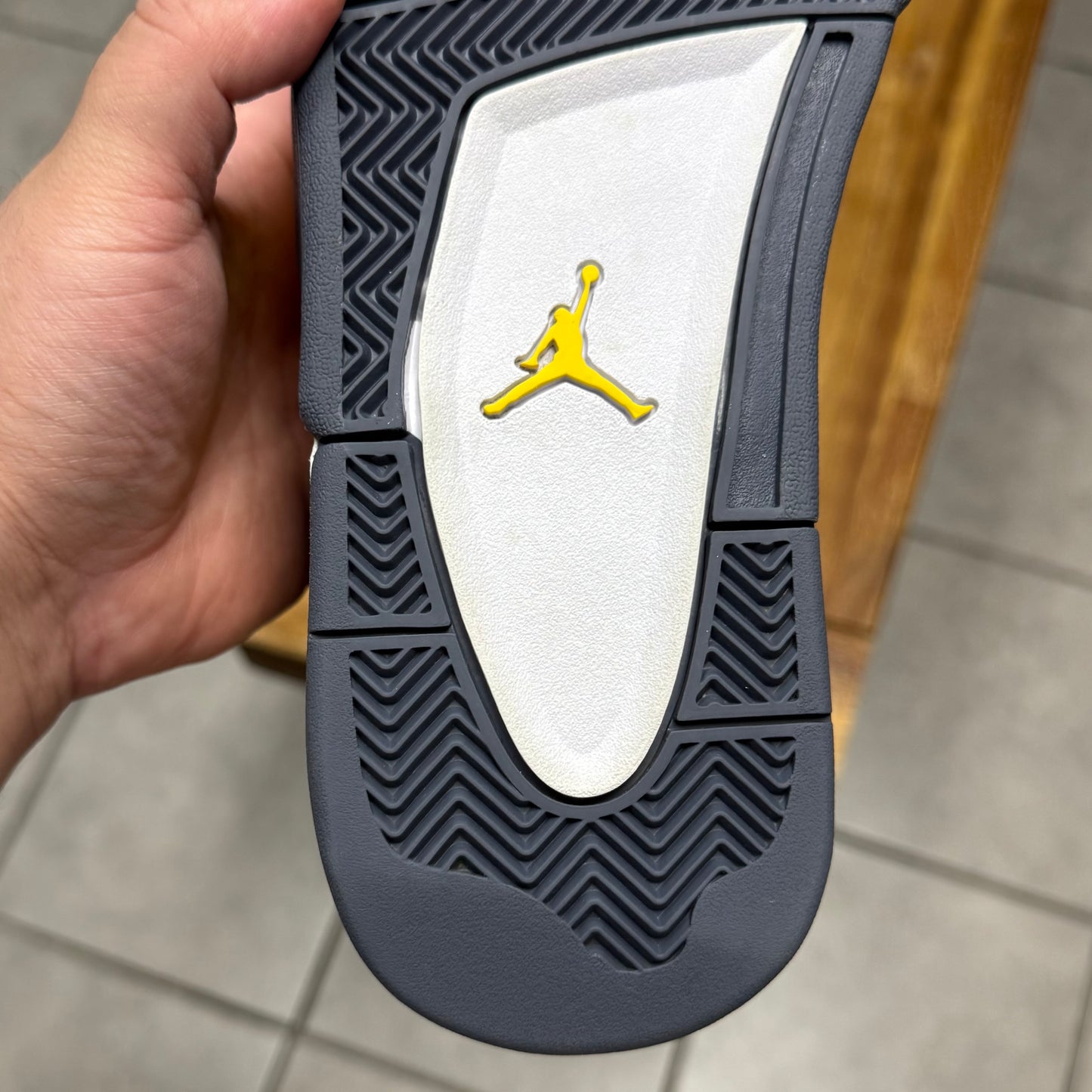 Jordan 4 Lightning (Worn)
