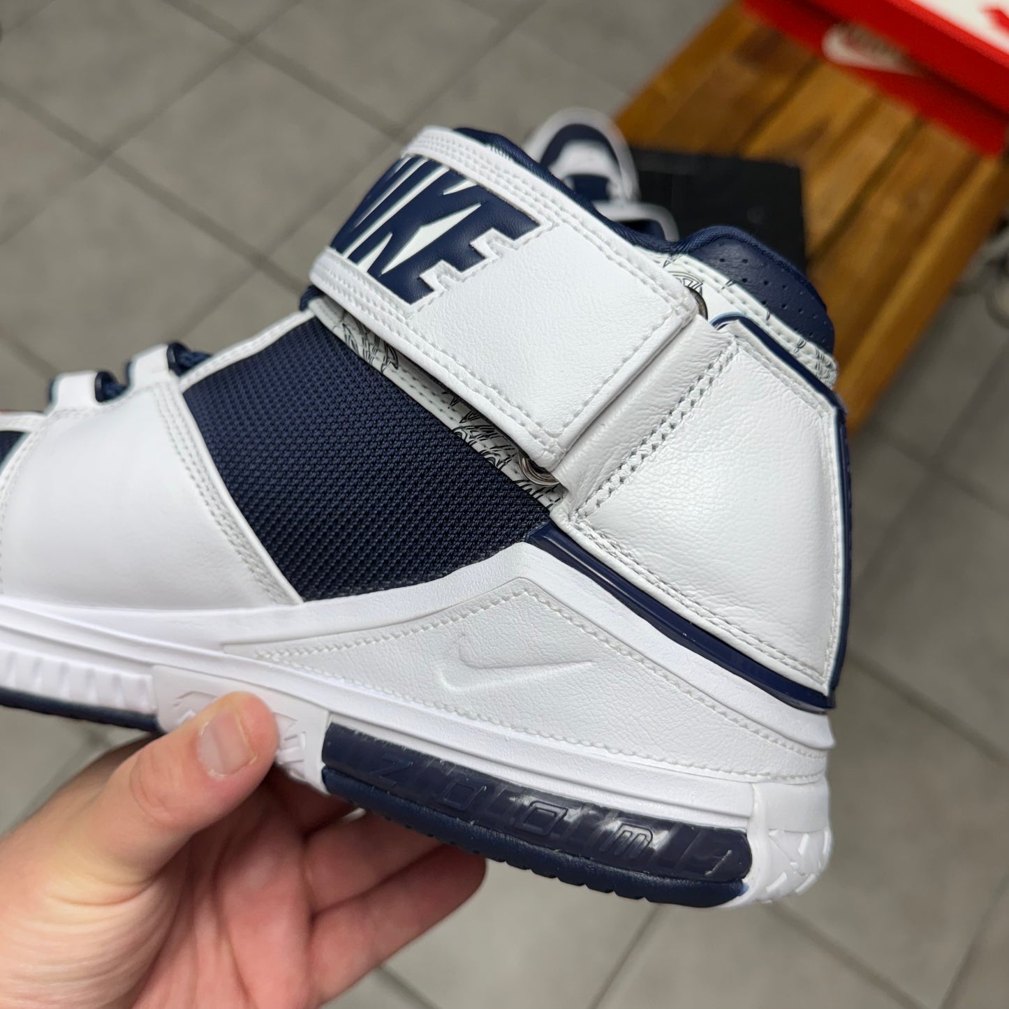 Nike Zoom LeBron 2 USA (Worn)