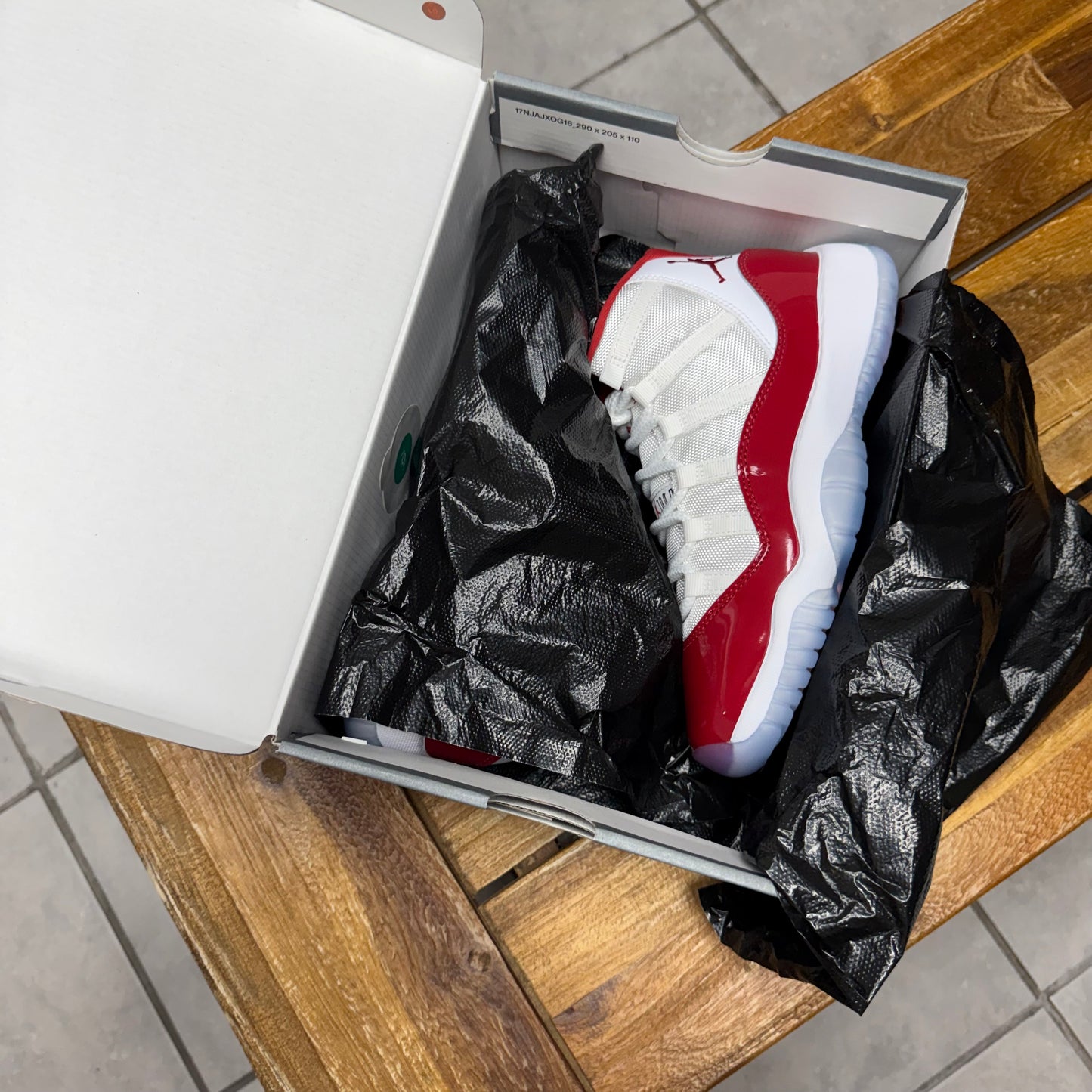 Jordan 11 Cherry