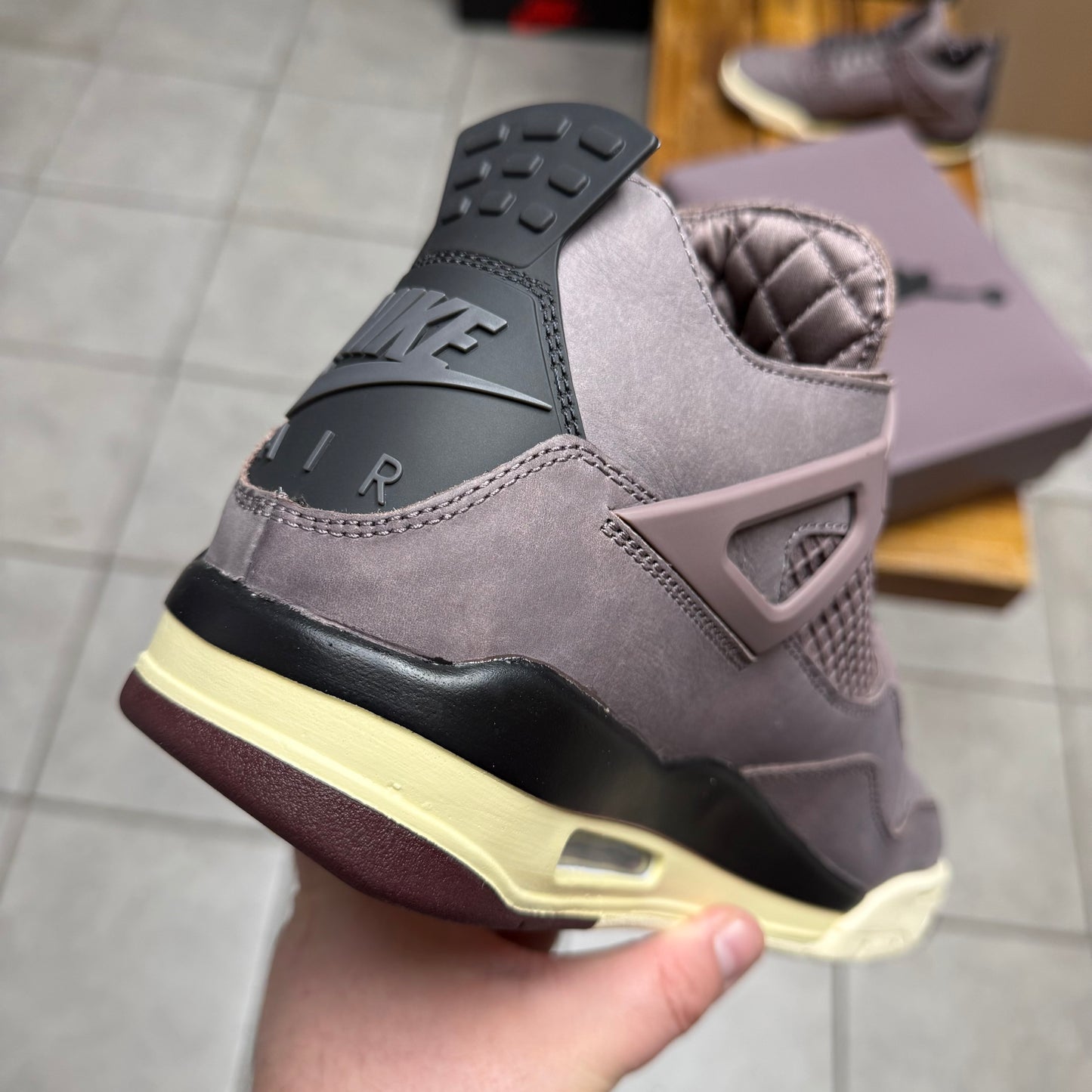 Jordan 4 x A Ma Maniére ‘Violet Ore’ (Worn)