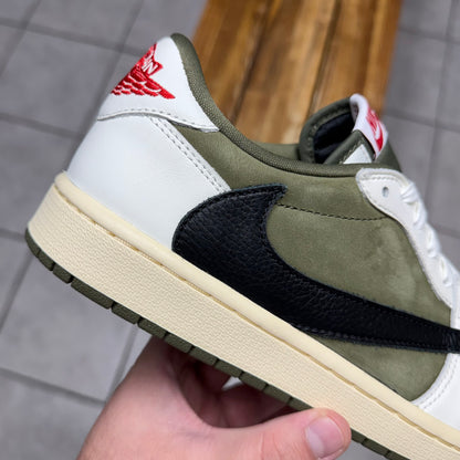 Jordan 1 Low OG x Travis Scott Medium Olive (Worn)