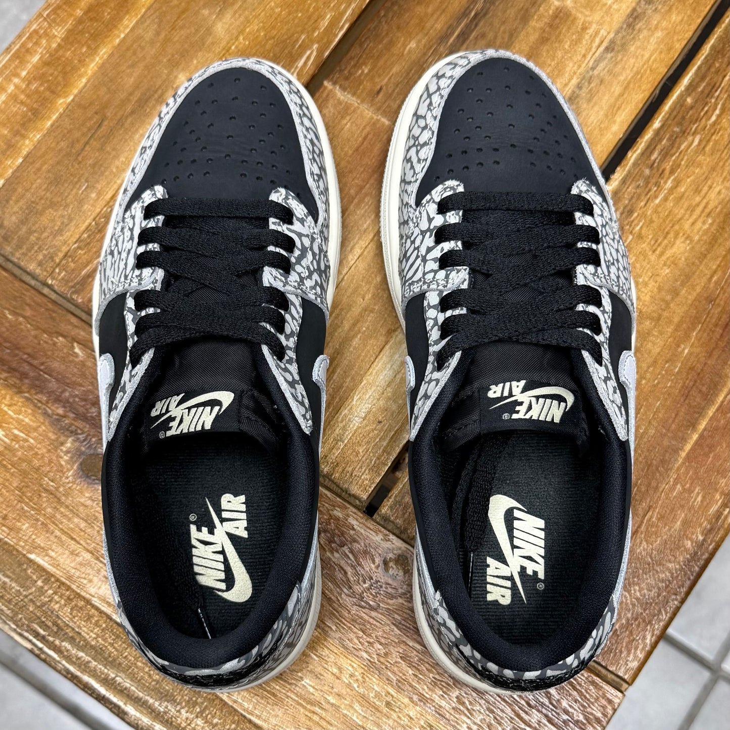 Jordan 1 Low OG Black Cement (Worn)