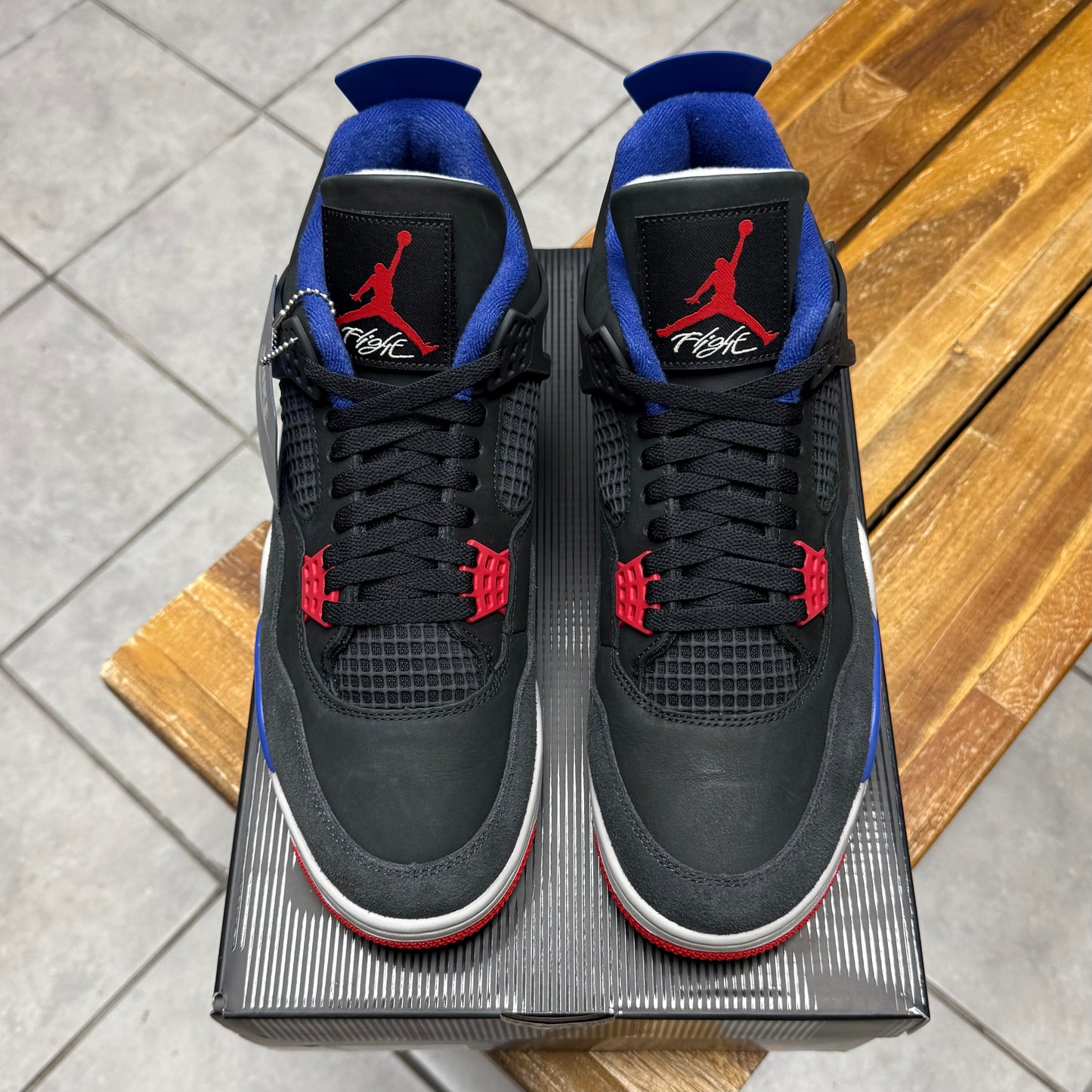 Jordan 4 Rare Air - White Lettering