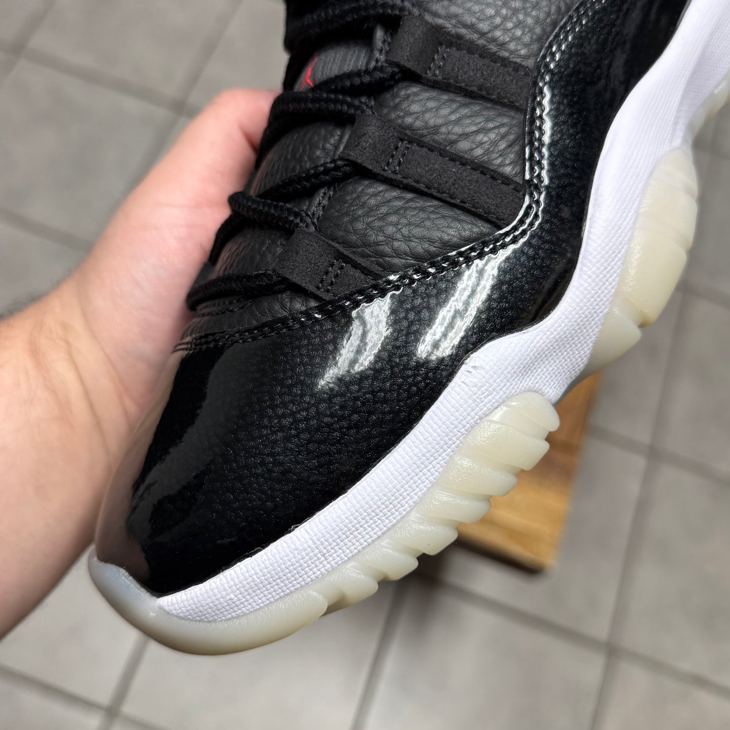 Jordan 11 Low ‘72-10’ (Worn)