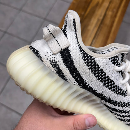 Yeezy 350 V2 Zebra (Worn)