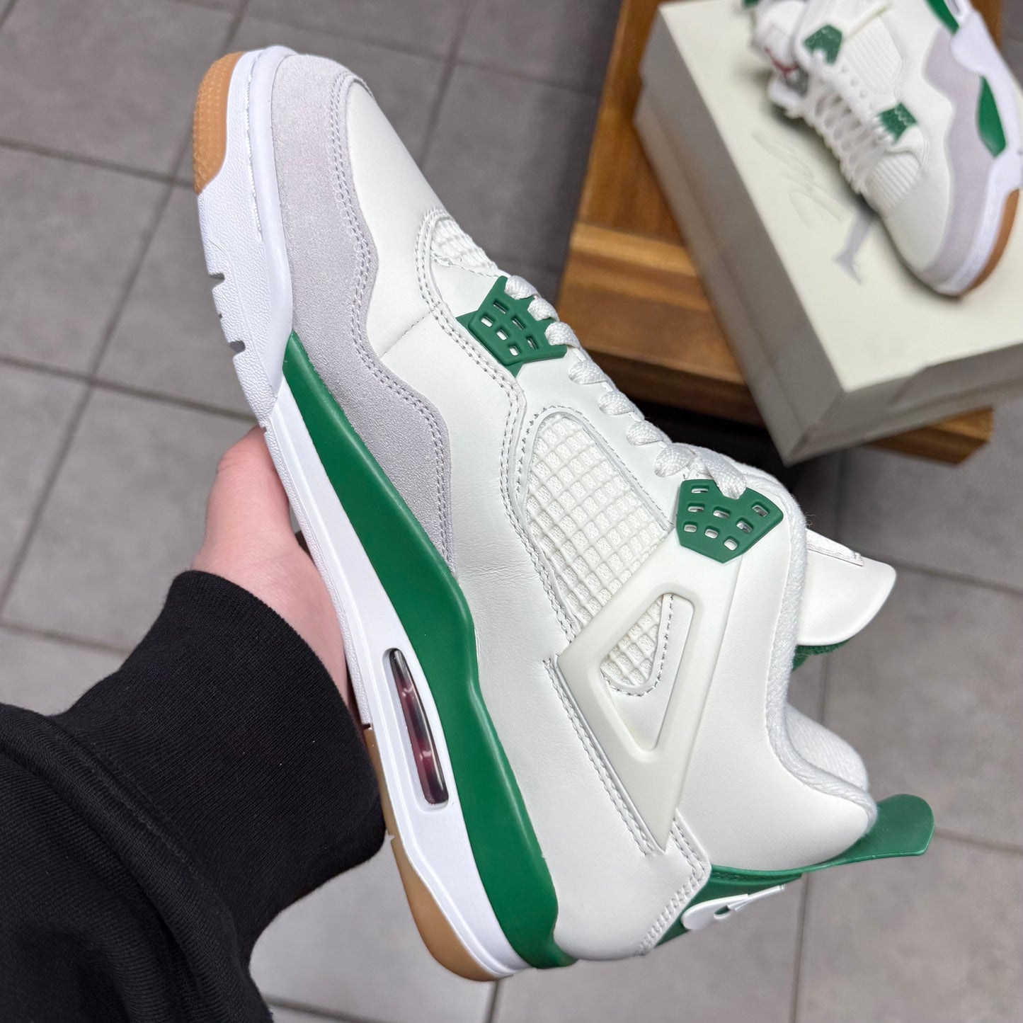 Jordan 4 SB Pine Green