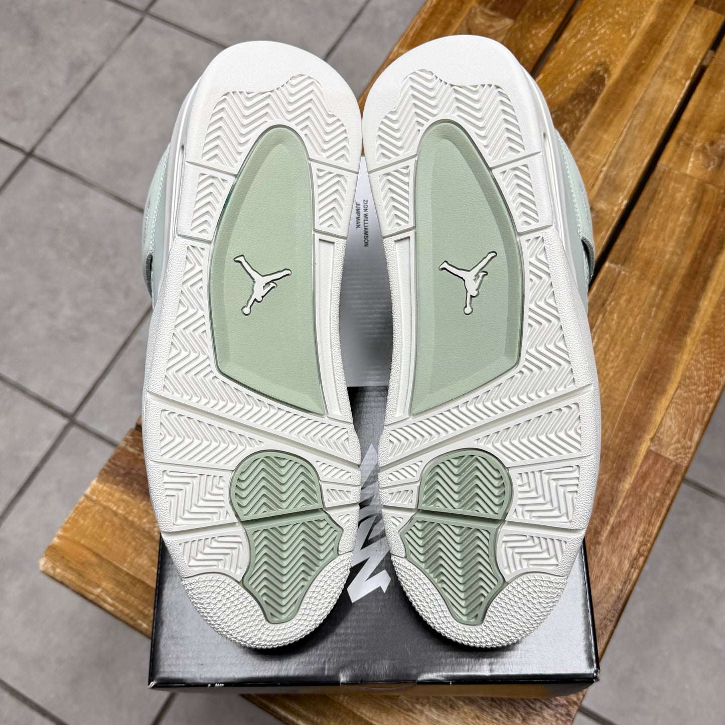 Jordan 4 Seafoam W