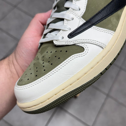 Jordan 1 Low OG x Travis Scott Medium Olive (Worn)