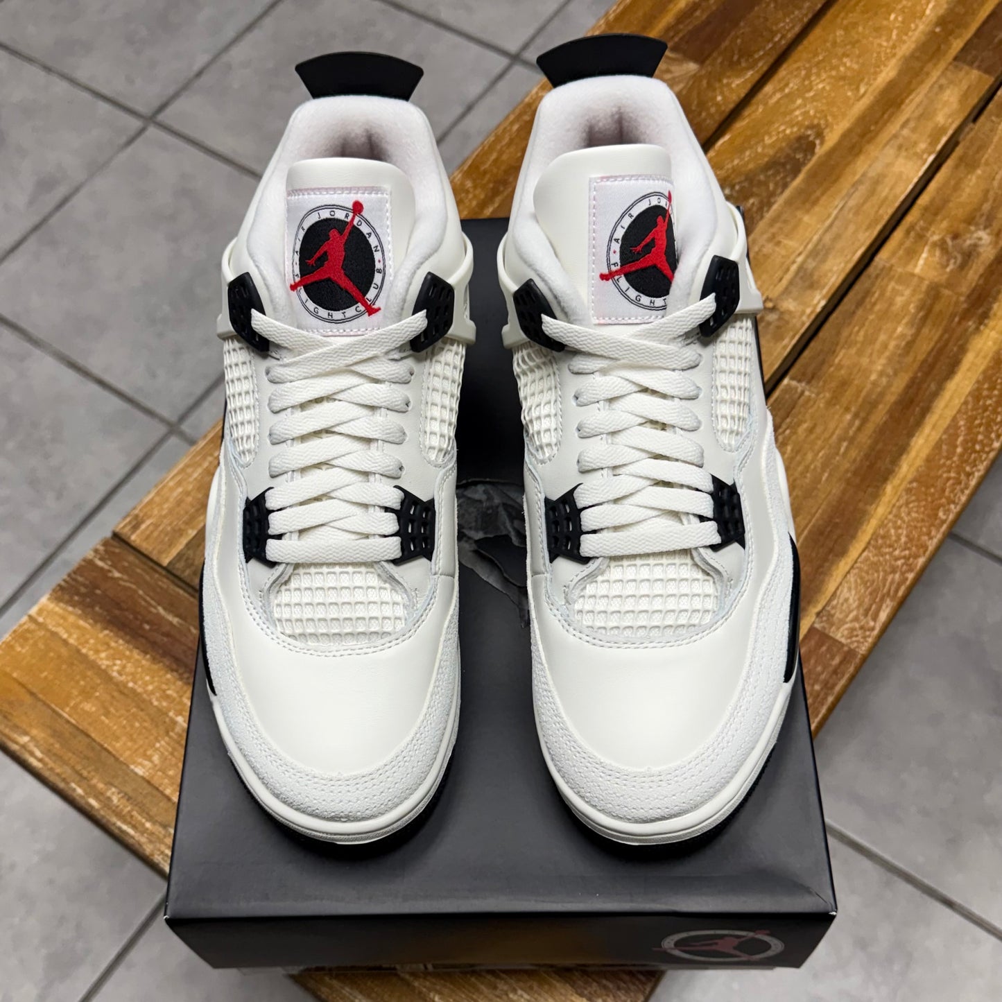 Jordan 4 Flight Club