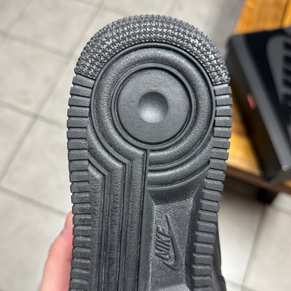 Air Force 1 Low x Supreme Black (Worn)