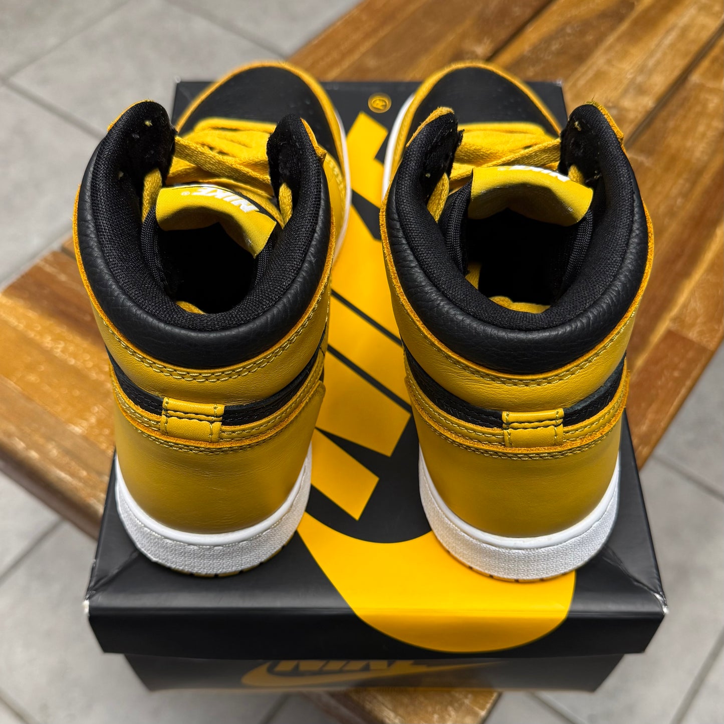 Jordan 1 High OG Pollen (Worn)