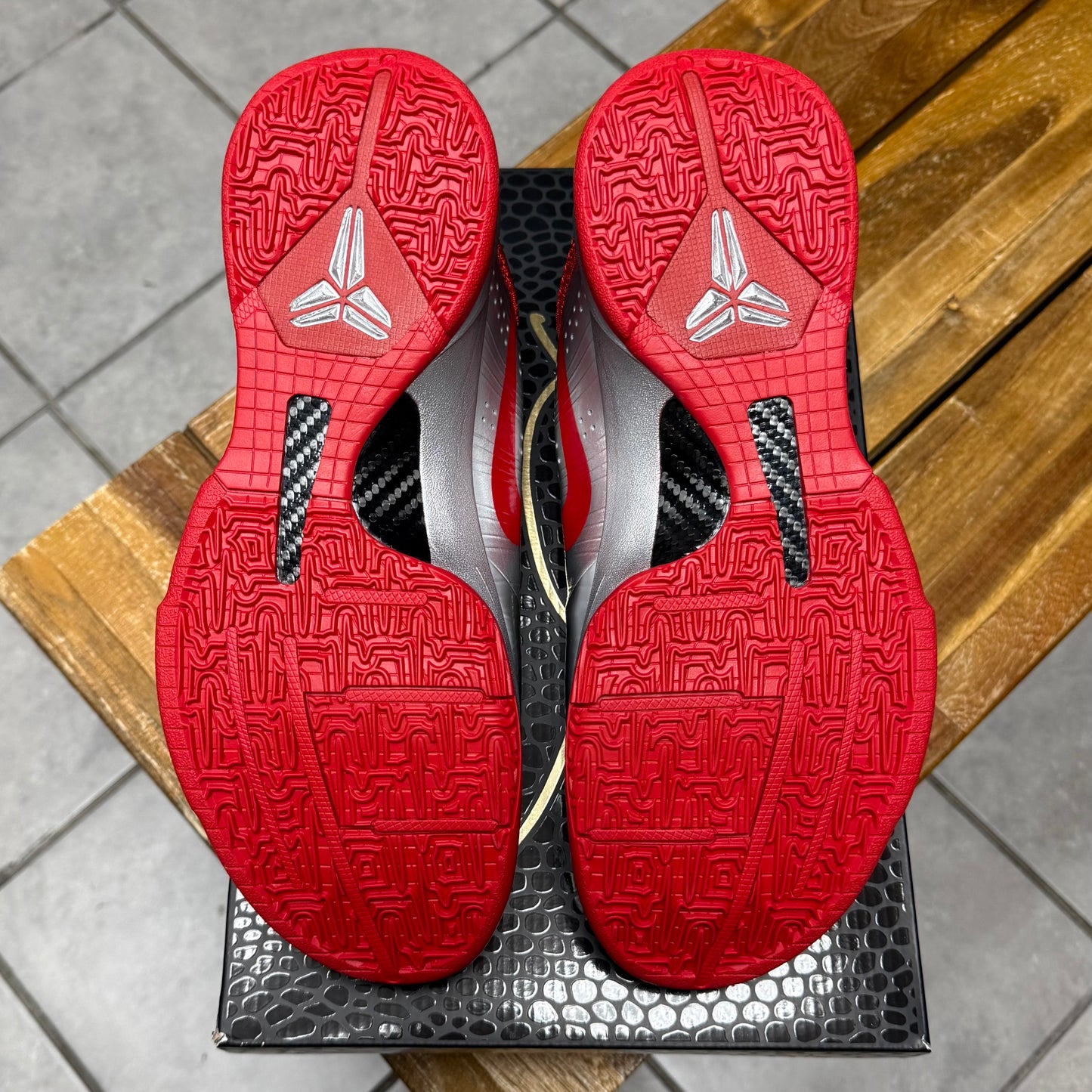 Kobe 5 Protro x Caitlin Clark ‘Rookie of the Year’
