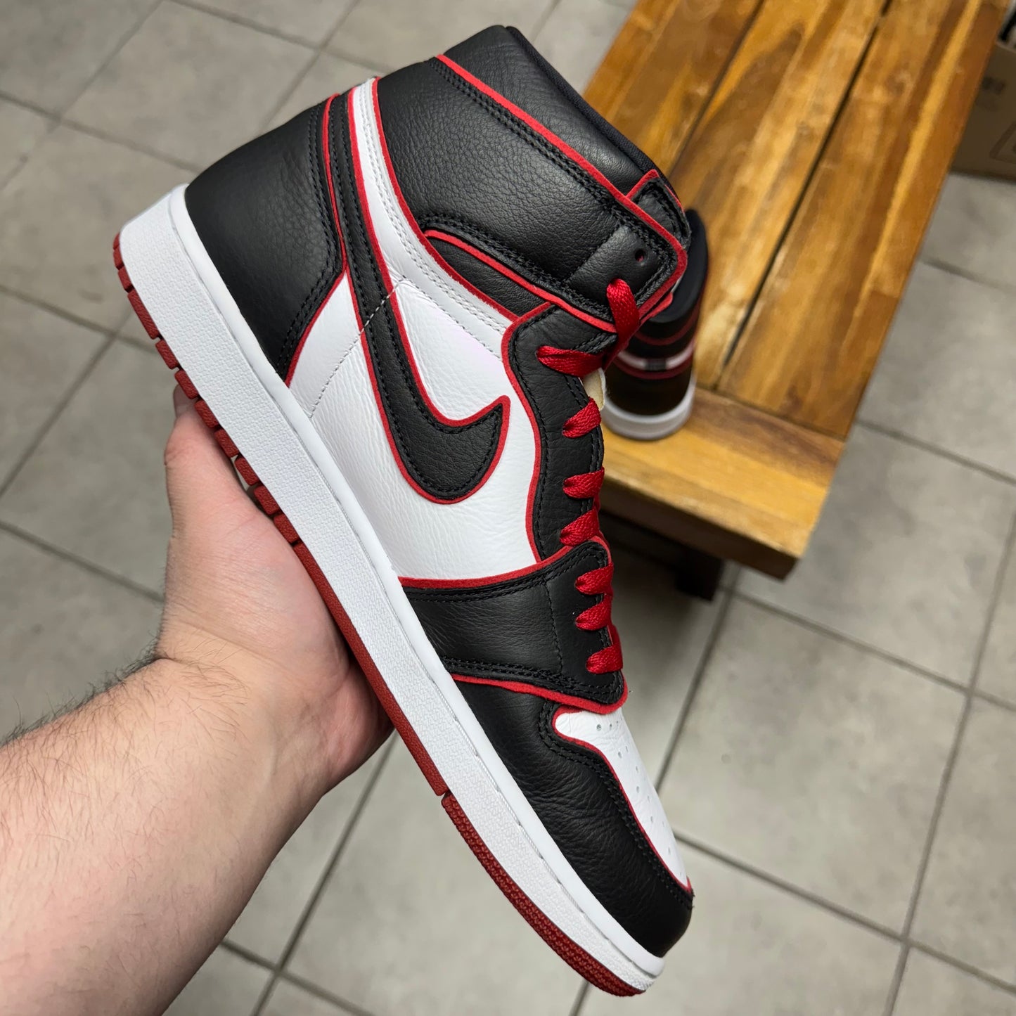 Jordan 1 High Bloodline (Worn)