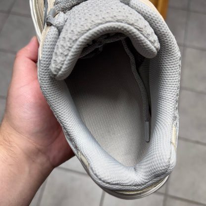 Yeezy 700 V2 Cream (Worn)