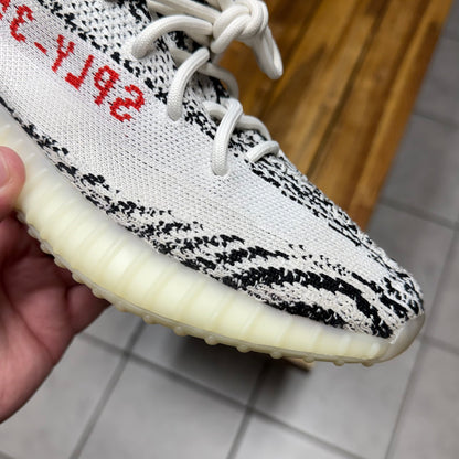 Yeezy 350 V2 Zebra (Worn)