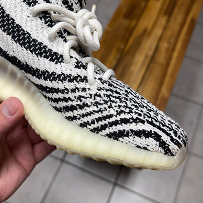 Yeezy 350 V2 Zebra (Worn)