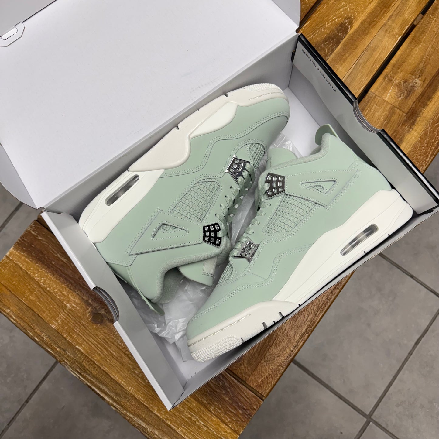 Jordan 4 Seafoam W