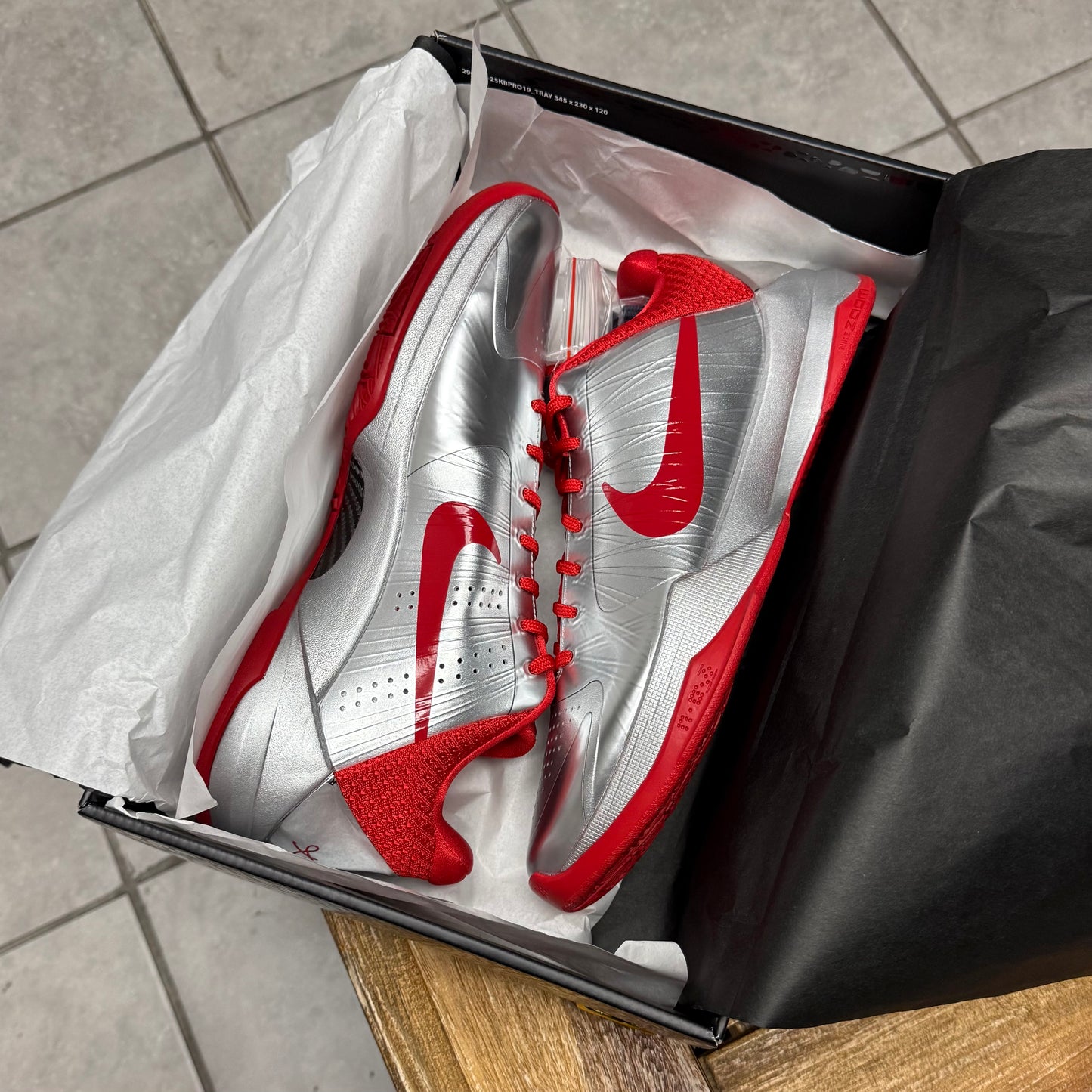 Kobe 5 Protro x Caitlin Clark ‘Rookie of the Year’
