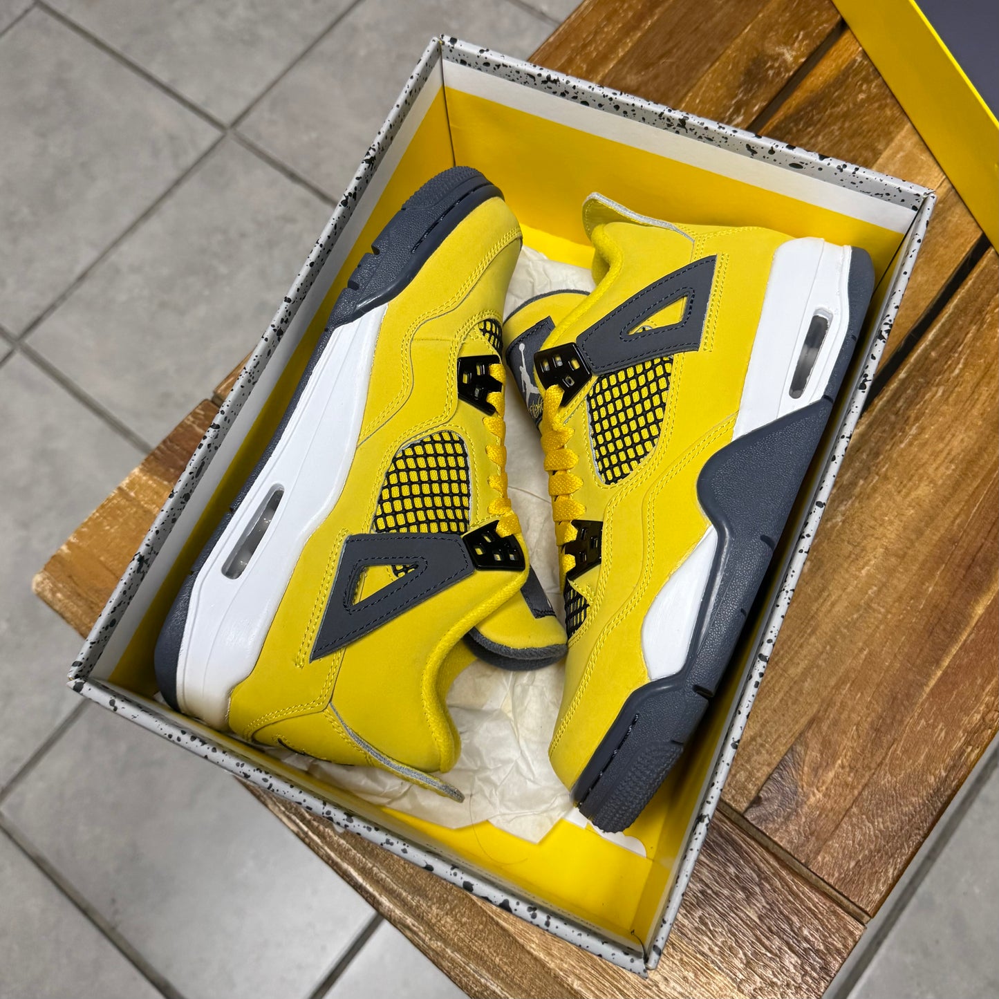 Jordan 4 Lightning 2021 (Worn)