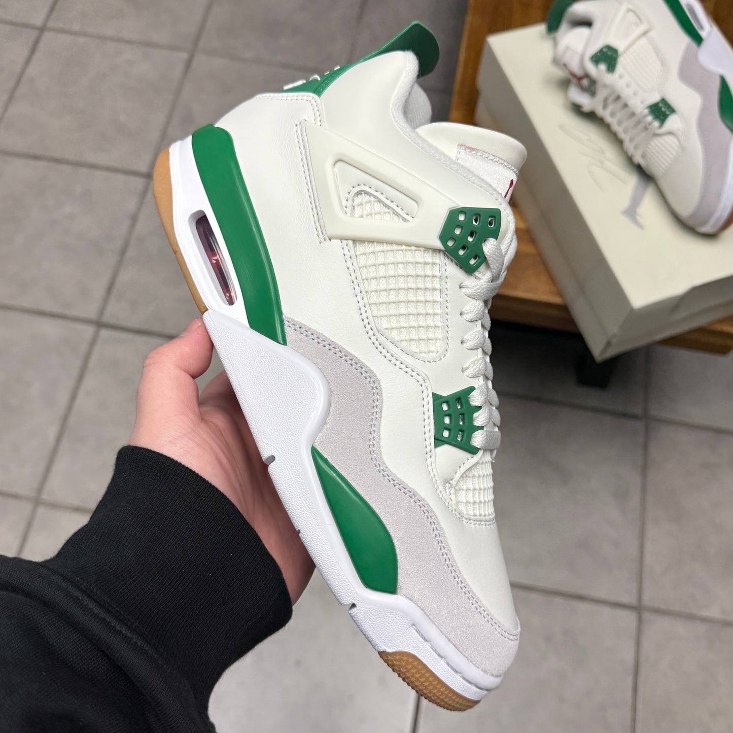 Jordan 4 SB Pine Green