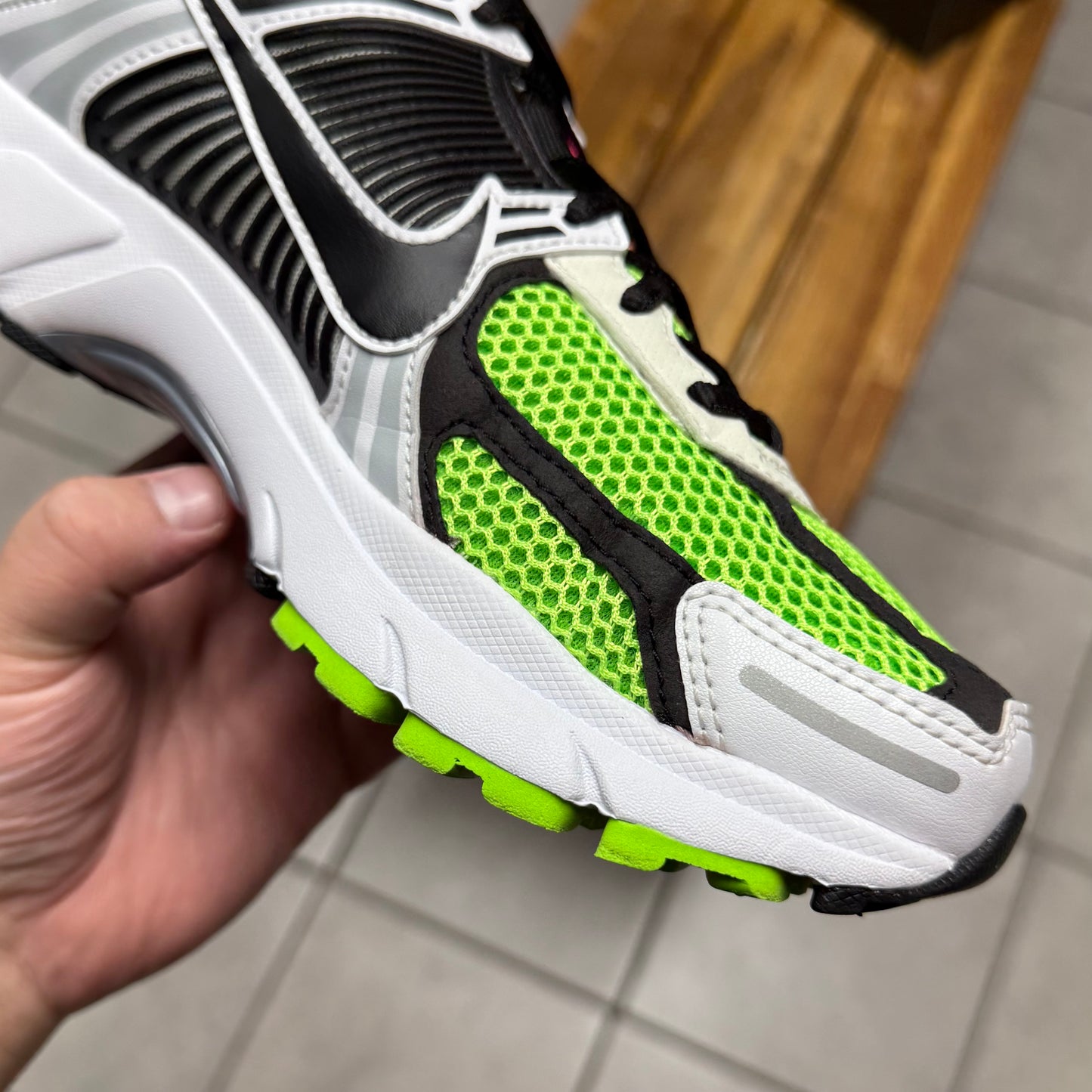 Air Zoom Vomero 5 Electric Green (Worn)