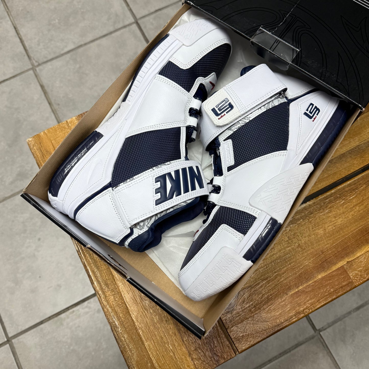 Nike Zoom LeBron 2 USA (Worn)