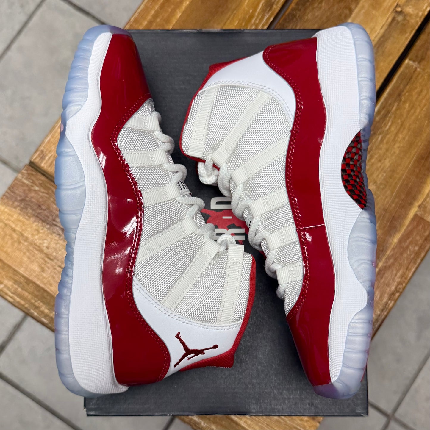Jordan 11 Cherry