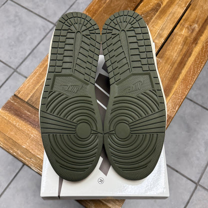 Jordan 1 Low OG x Travis Scott Medium Olive (Worn)