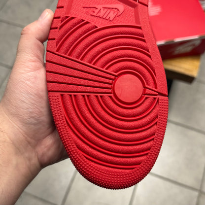Jordan 1 Low OG University Red (Worn)