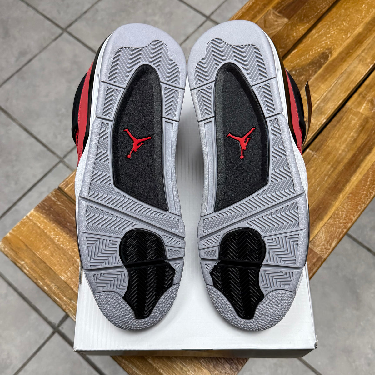 Jordan 4 Toro Bravo 2026