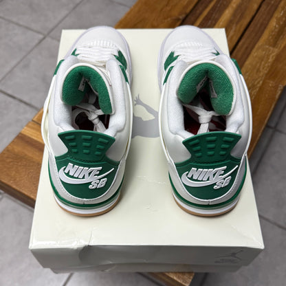 Jordan 4 SB Pine Green