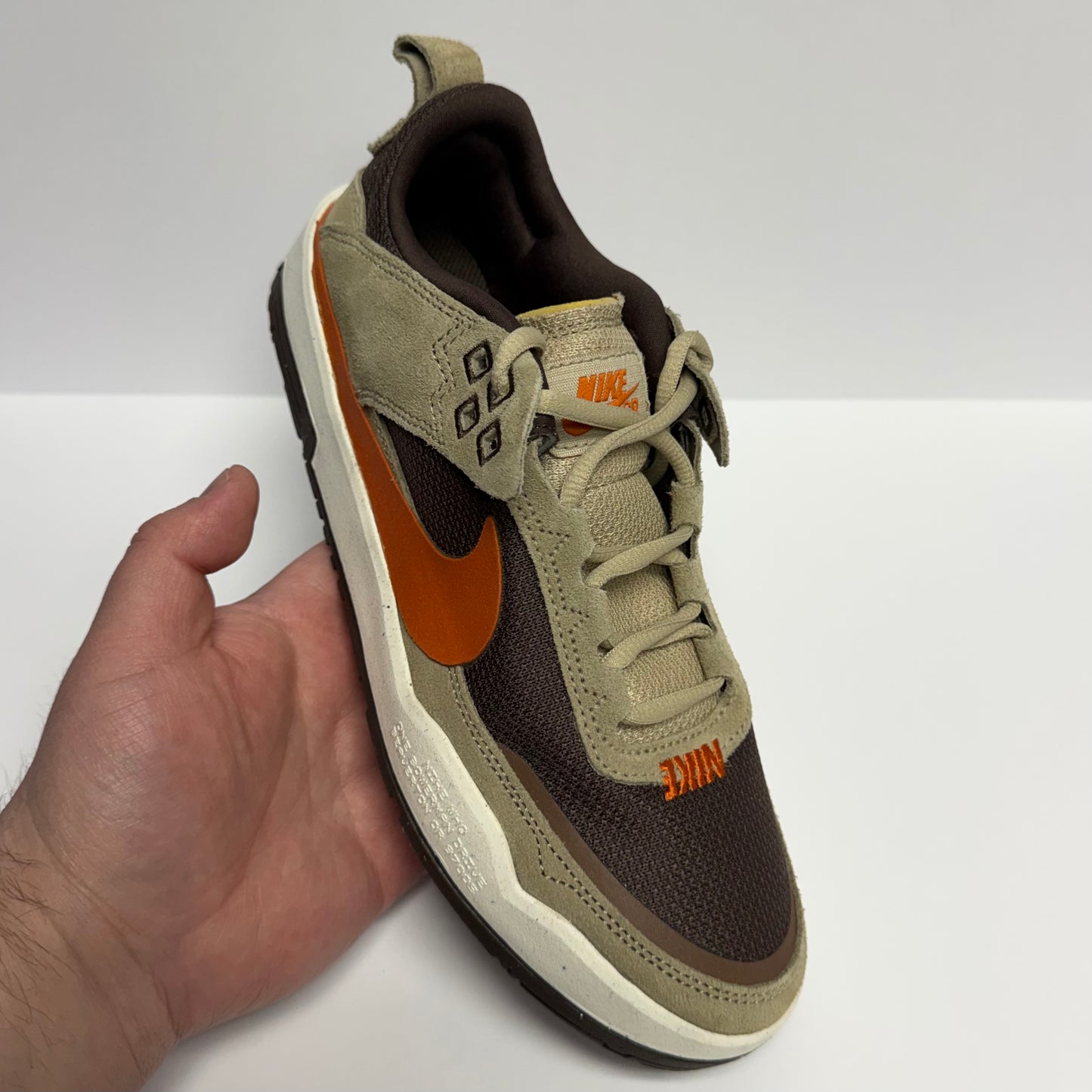 Nike SB Day One Desert Khaki Campfire Orange
