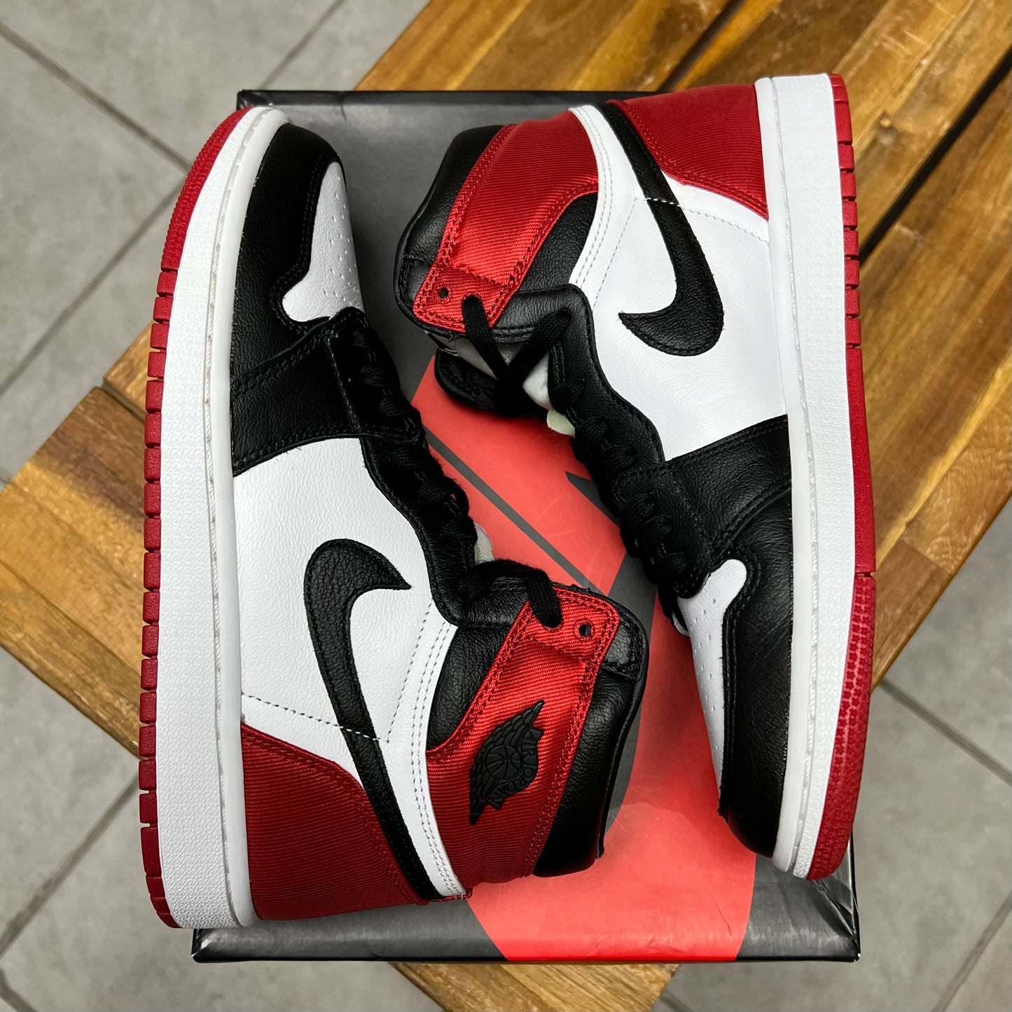 Jordan 1 High Satin Black Toe (Women’s/Worn)