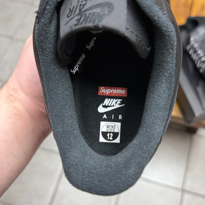 Air Force 1 Low x Supreme Black (Worn)