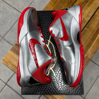 Kobe 5 Protro x Caitlin Clark ‘Rookie of the Year’