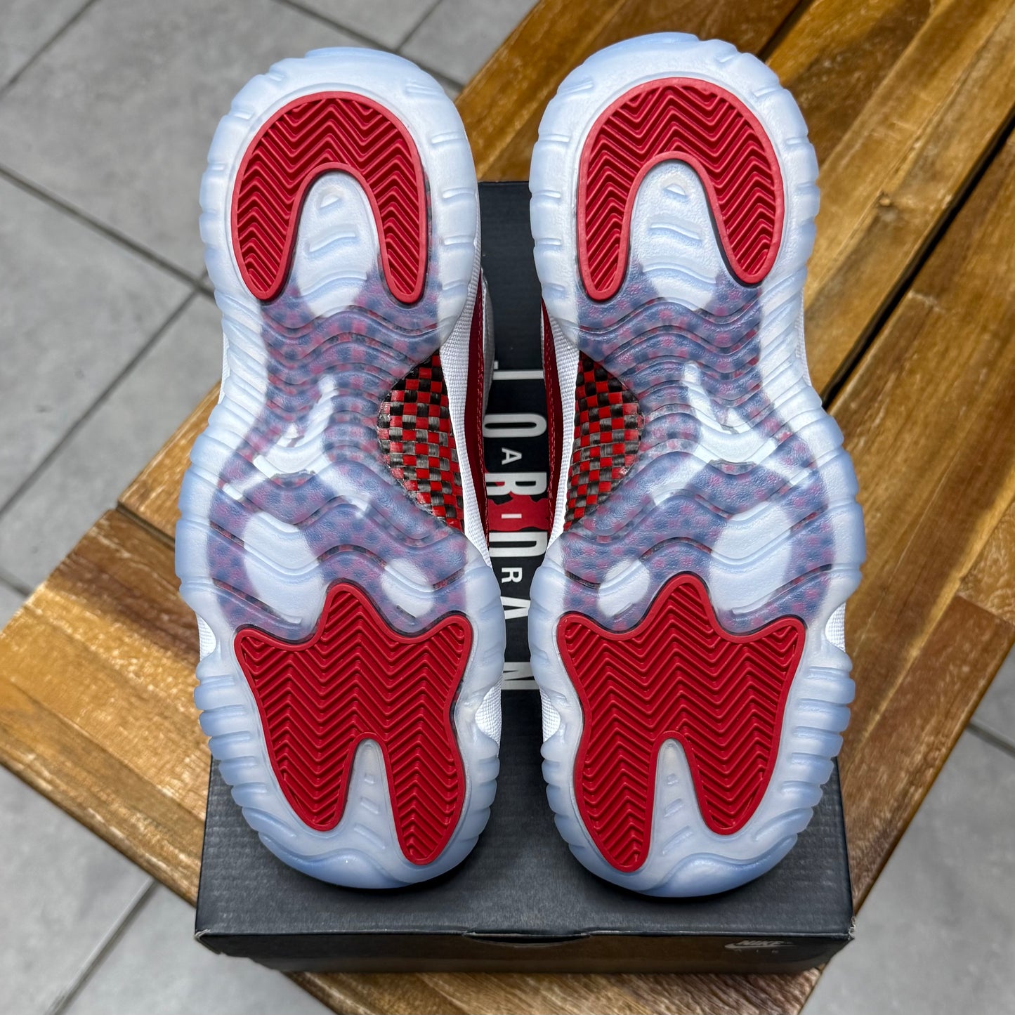 Jordan 11 Cherry