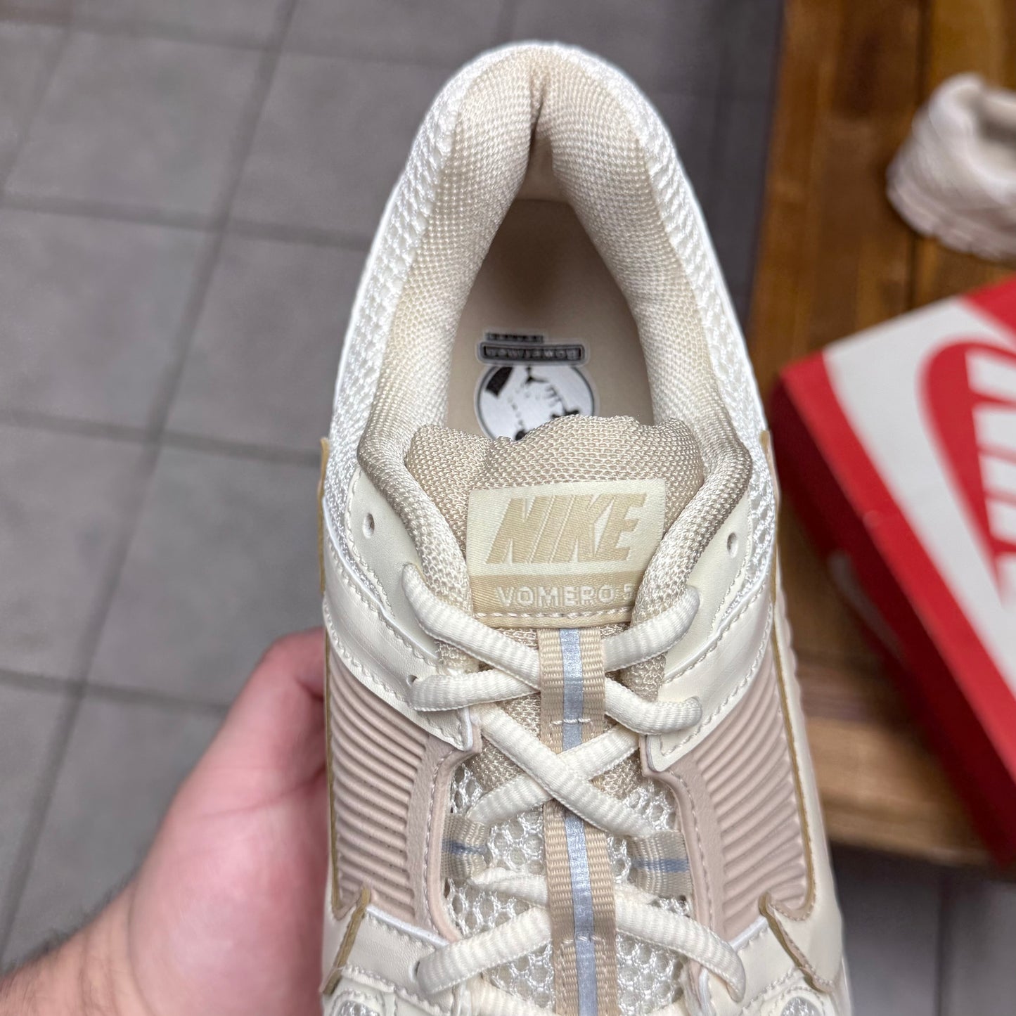 Air Zoom Vomero 5 ‘Pale Ivory Sanddrift’