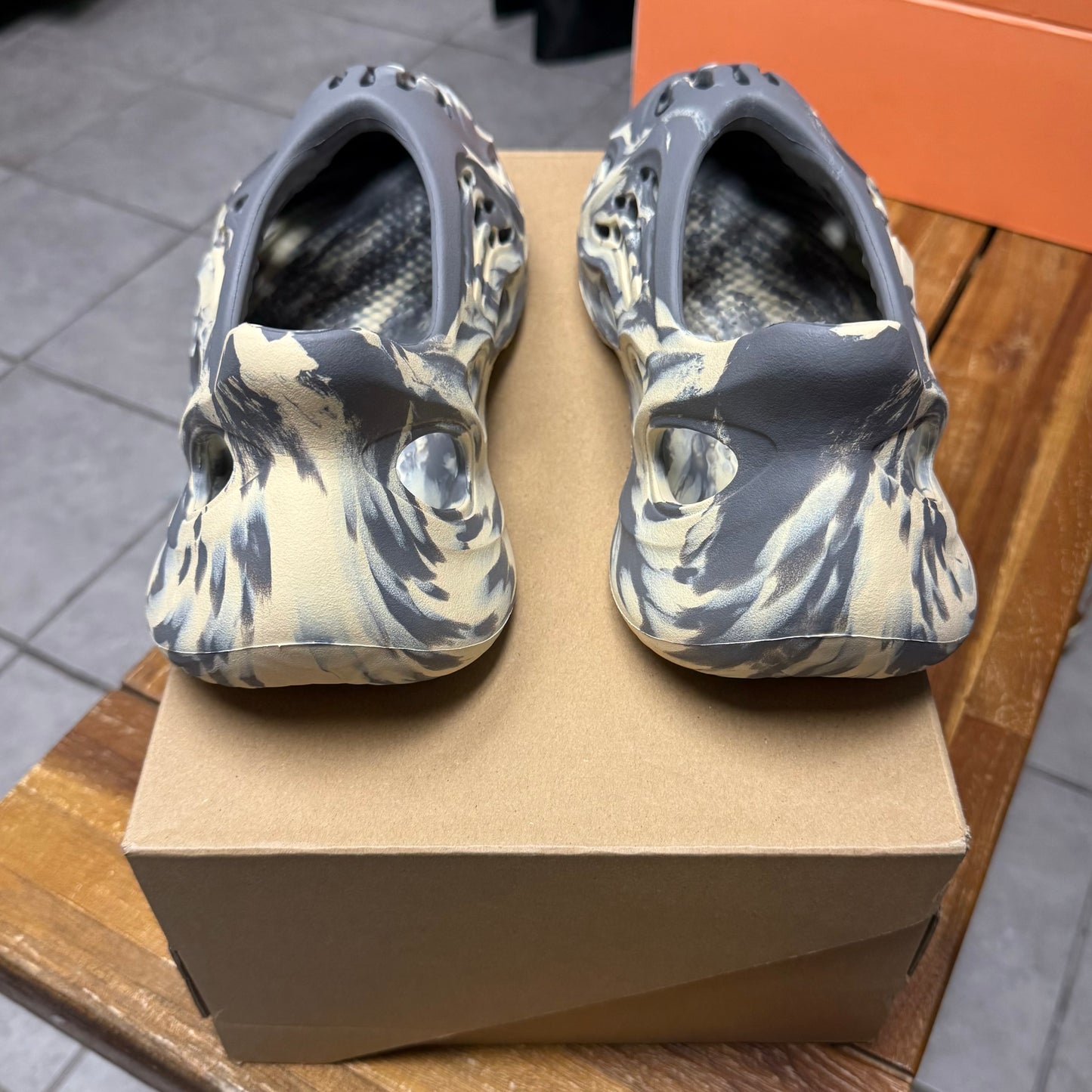 Yeezy Foam RNNR MXT Moon Gray (Worn)